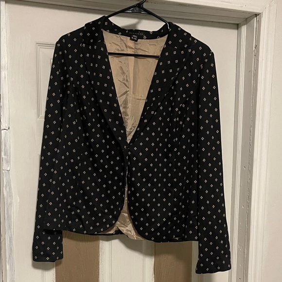 Metaphor Jackets & Blazers - Metaphor Black and Cream Patterned Blazer